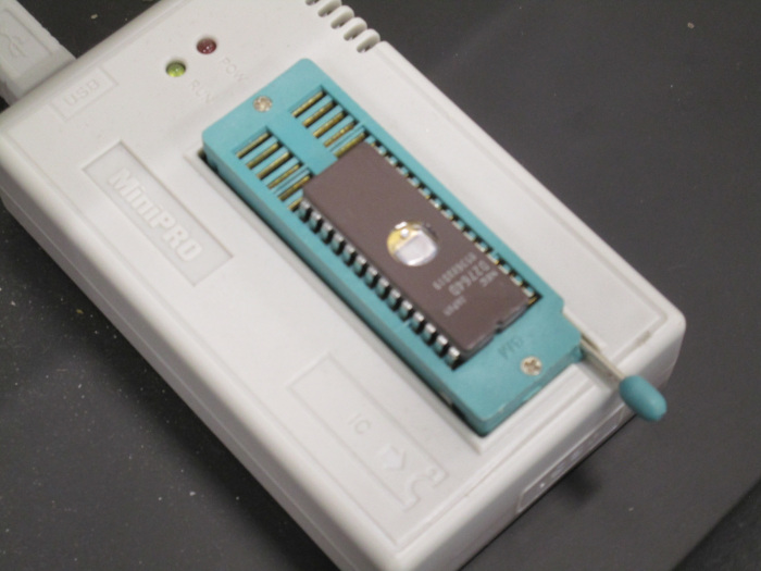 minipro EPROM burner